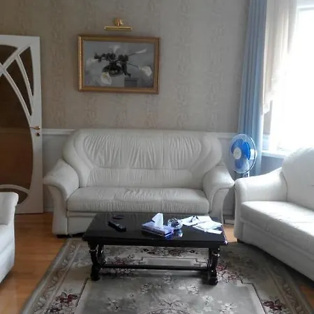 Grand With Big Terrace Appartamento
